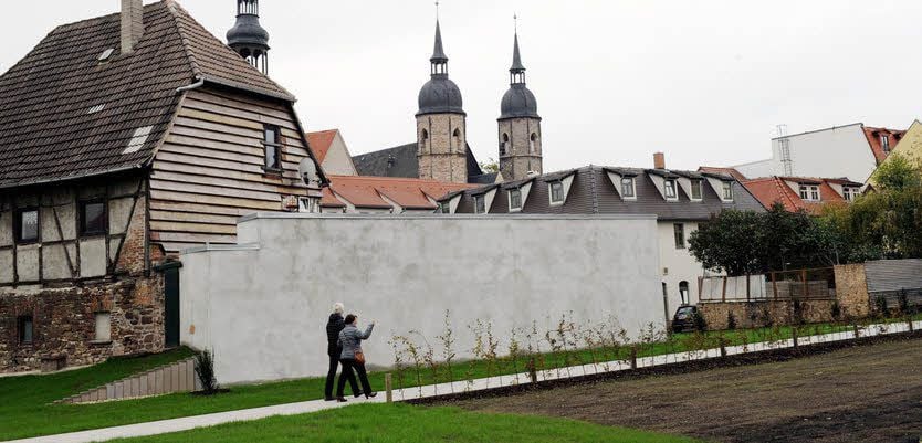 Die sanierte Mauer soll mit dem Lutherspruch gestaltet werden.