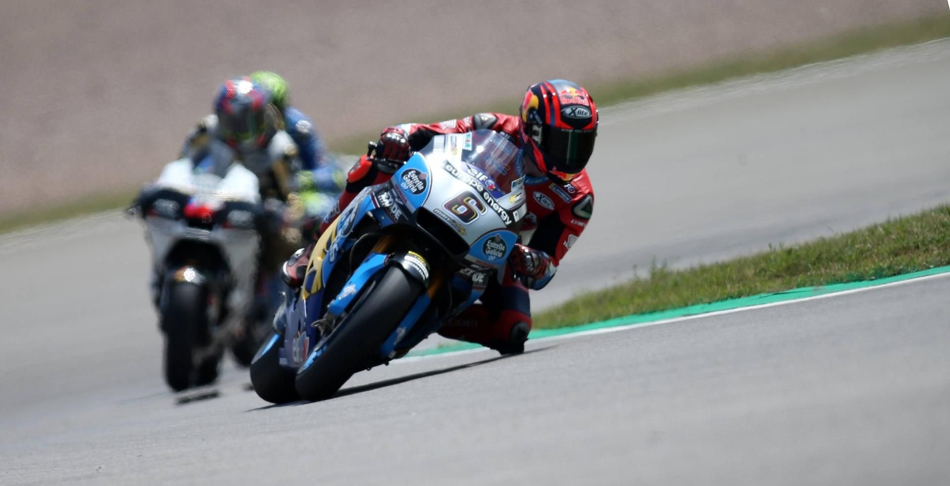 Stefan Bradl geht beim Comeback auf dem Sachsenring leer aus.