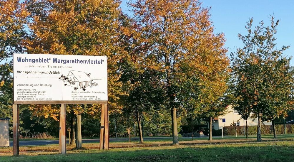 Die Werbung für das Margarethenviertel ist nicht zu übersehen. Dort gibt es für Bauherren noch reichlich Platz.