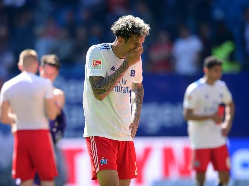 Der Hamburger SV wartet seit sechs Pflichtspielen auf einen Sieg. Foto: Daniel Bockwoldt