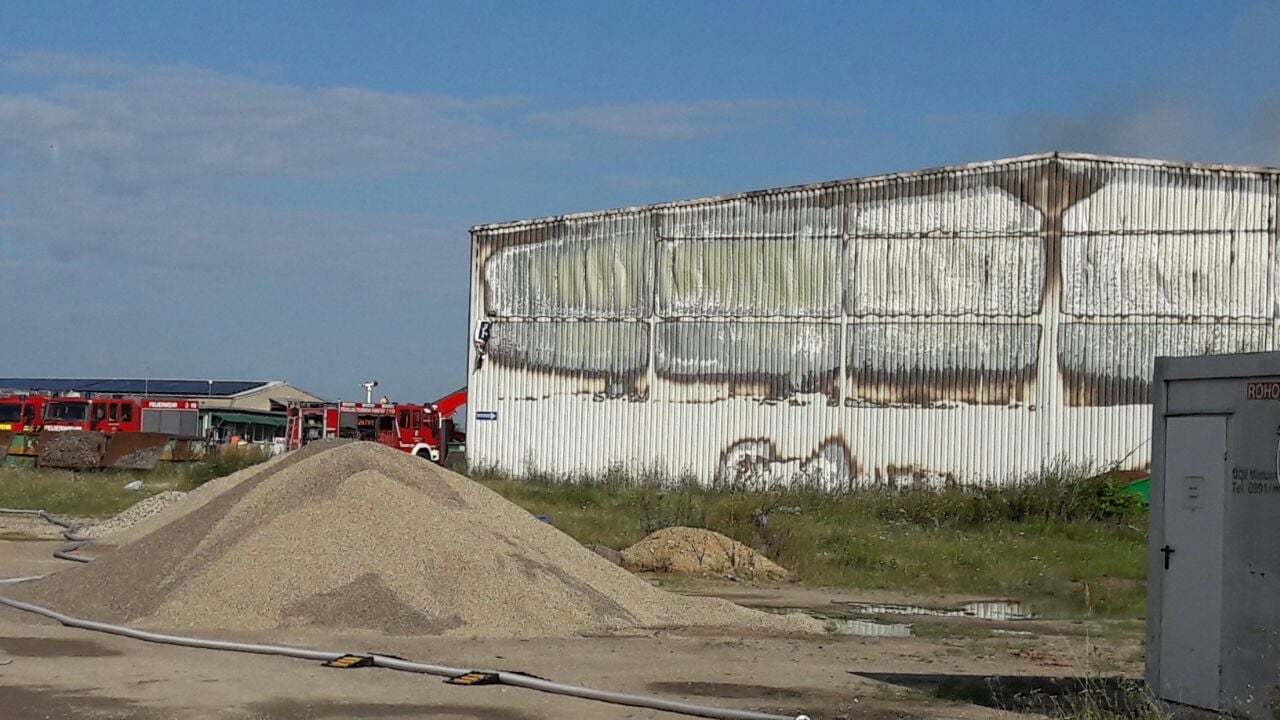 Feuerwehreinsatz in Lagerhalle bei Steigra