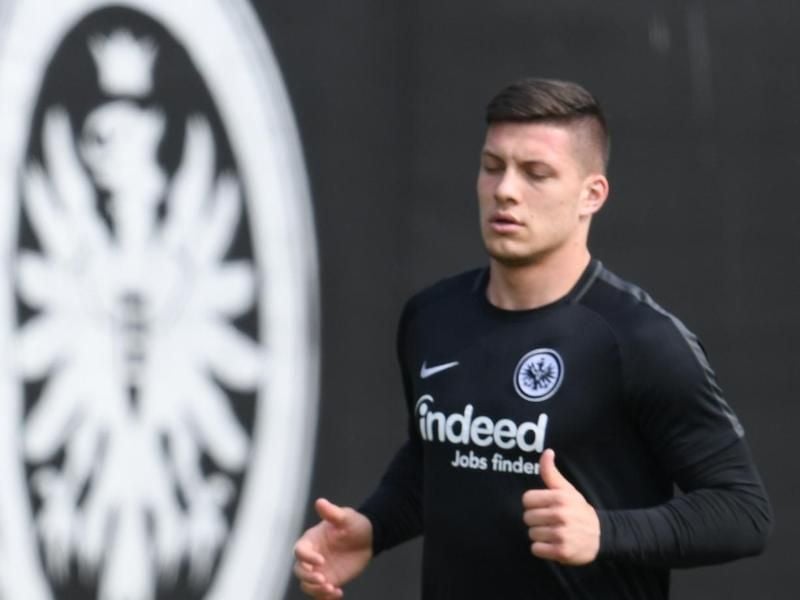 Eintracht Frankfurt zieht die Kaufoption für Luka Jovic. Foto: Arne Dedert/dpa