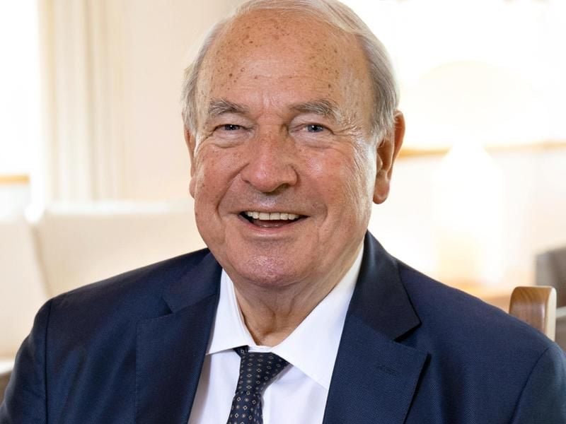 Heinz Hermann Thiele kommt zu einem Interview. Foto: Knorr-Bremse AG/dpa/Archivbild