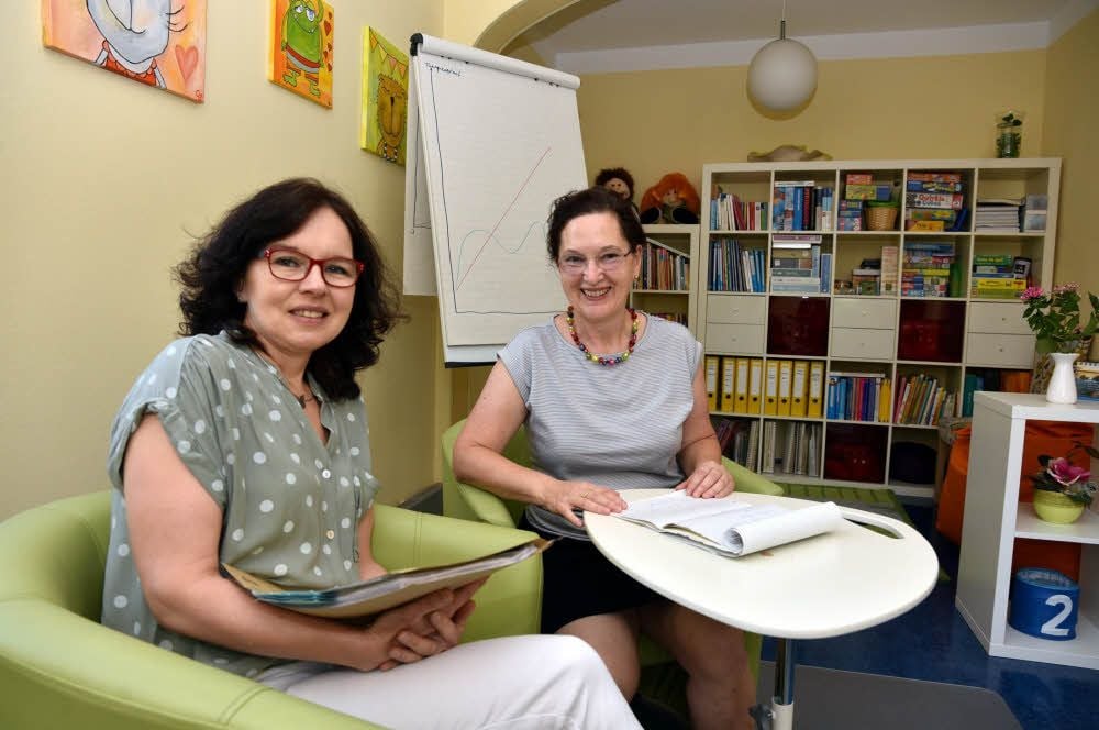 Anja Thate (links) und Beate Caspar haben in Weißenfels ein Psychotherapeutisches Zentrum gegründet.