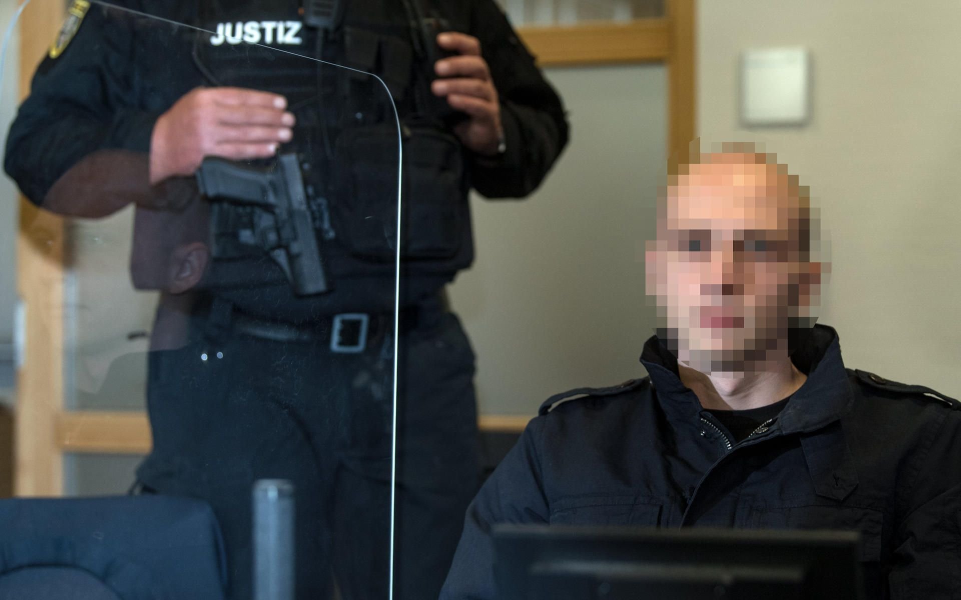 Am zweiten Prozesstag berichtete der Halle-Attentäter über die Planung seines Anschlags.