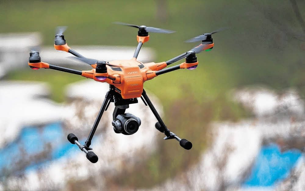 Dein fliegender Freund und Helfer: Solche Drohnen könnten der Polizei in Sachsen-Anhalt bei der Arbeit helfen.