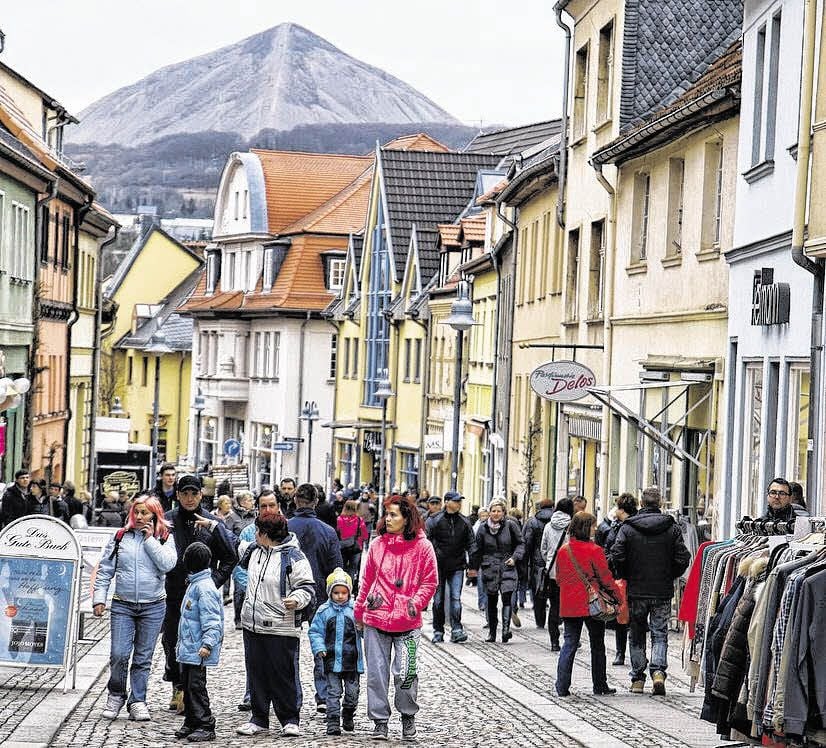 Das „Frühlingserwachen“ lockt Kunden in die Innenstadt.