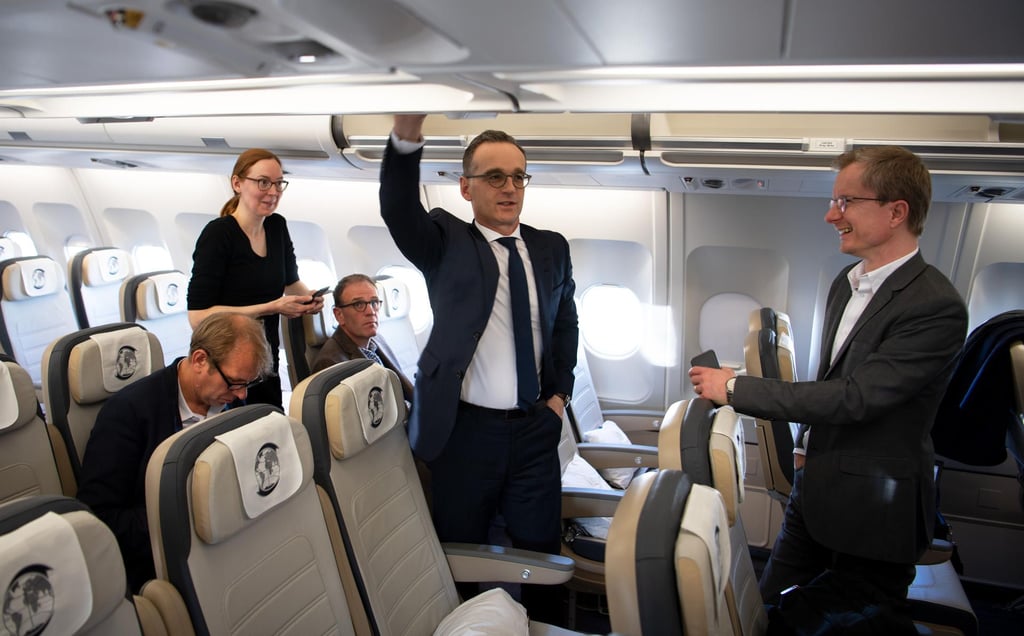 Außenminister Heiko Maas musste mehr als eine Stunde in der Flugzeugkabine warten.
