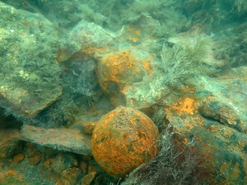 Wie das dänische Wikingerschiffmuseum in Roskilde mitteilte, handelt es sich aller Wahrscheinlichkeit nach um das Schiff „Delmenhorst”, das im Oktober 1644 bei einer großen Seeschlacht im Fehmarnbelt an der Stelle versenkt worden war. Foto: Morten Johansen/Vikingeskibsmuseet i Roskilde/dpa