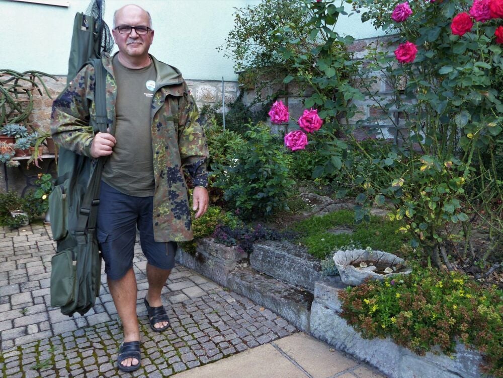 Schönstes Hobby: Gerald Kisker auf dem Weg zum Angeln.