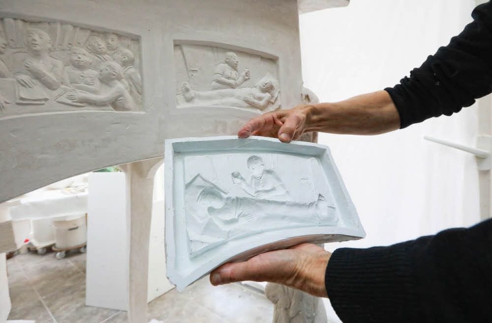 Für jedes Relief brauchte es eine Silikonform.