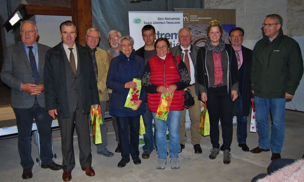 Mitstreiter, die den Naturpark über Jahre begleitet haben, werden geehrt.
