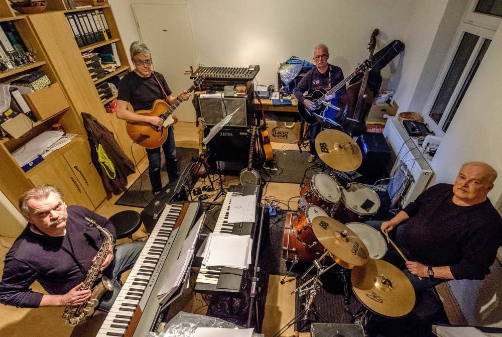 Band-Probe: Wilhem Rettler (Klavier), Werner Schramm (Schlagzeug), Johannes Osliandrik (Gitarre) und Ronald Kautzsch (Bass)