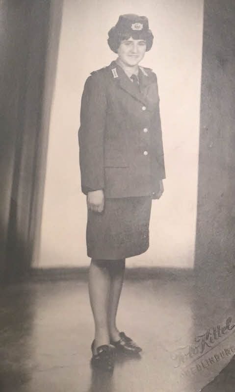 DDR-Polizistin Anette Göhre, 1967 in Quedlinburg.