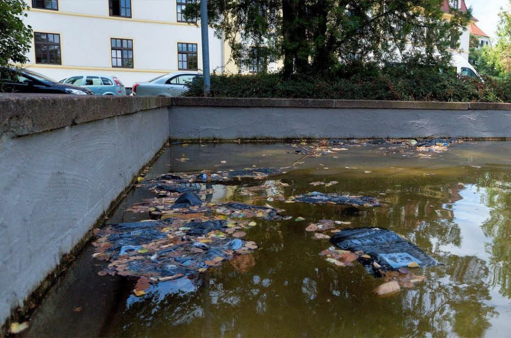 Der Leunaer Springbrunnen erinnert an ein Klärbecken.