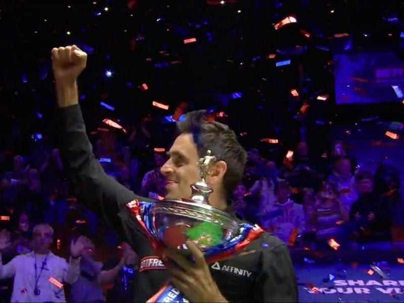Ronnie O'Sullivan hat zum sechsten Mal den WM-Titel im Snooker gewonnen. Foto: -/BBC/PA Media/dpa