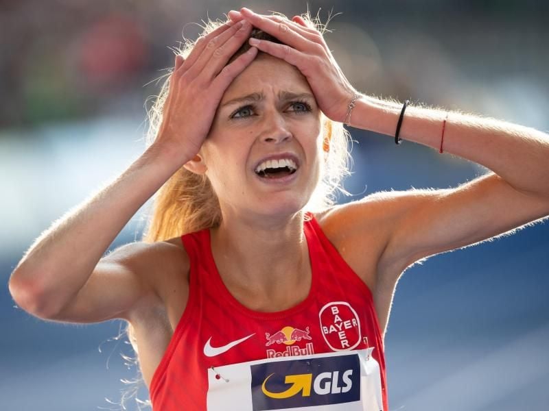 Nicht zu fassen: Konstanze Klosterhalfen nach ihrem Rekordlauf in Berlin. Foto: Sven Hoppe