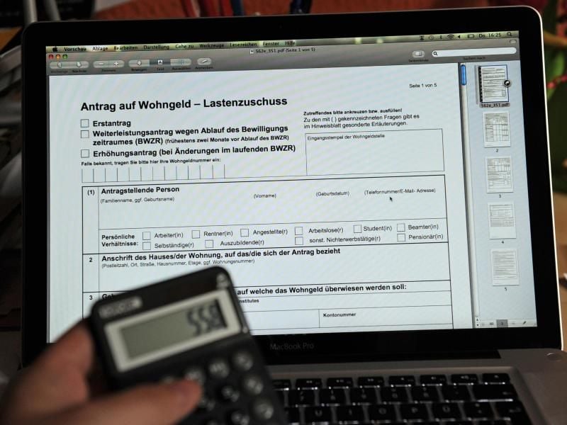 Eine von vielen Sozialleistungen in Deutschland: Wohngeldantrag auf dem Bildschirm eines Laptops. Foto: Jens Kalaene