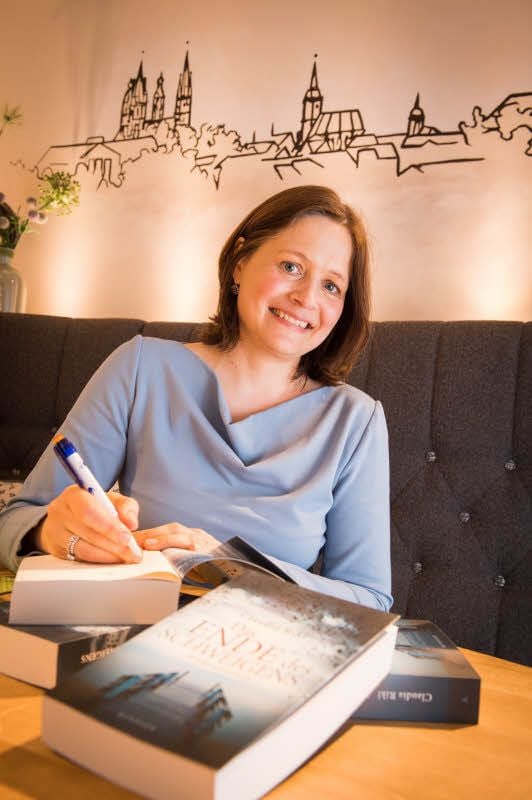 Claudia Rikl liest heute beim Tageblatt/MZ, Salzstraße 8.