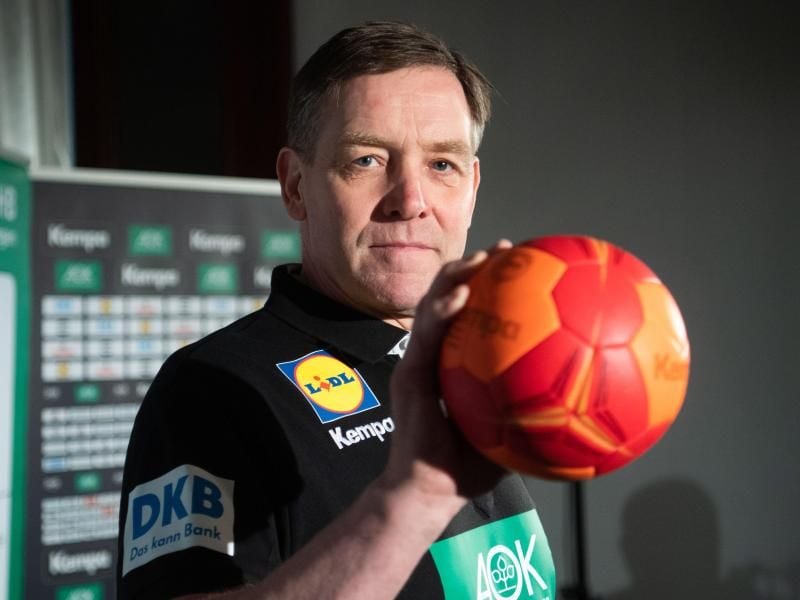 Kann wohl endlich sein Debüt als Bundestrainer der deutschen Handballer geben: Alfred Gislason. Foto: Julian Stratenschulte/dpa