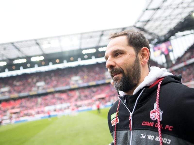 Kölns Trainer Stefan Ruthenbeck gibt noch nicht auf. Foto: Marius Becker