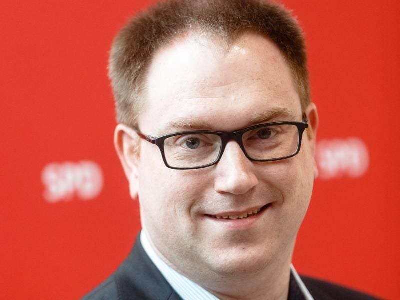 Jan Lindenau (SPD) will Bürgermeister in Lübeck werden. Foto: Markus Scholz/Archiv