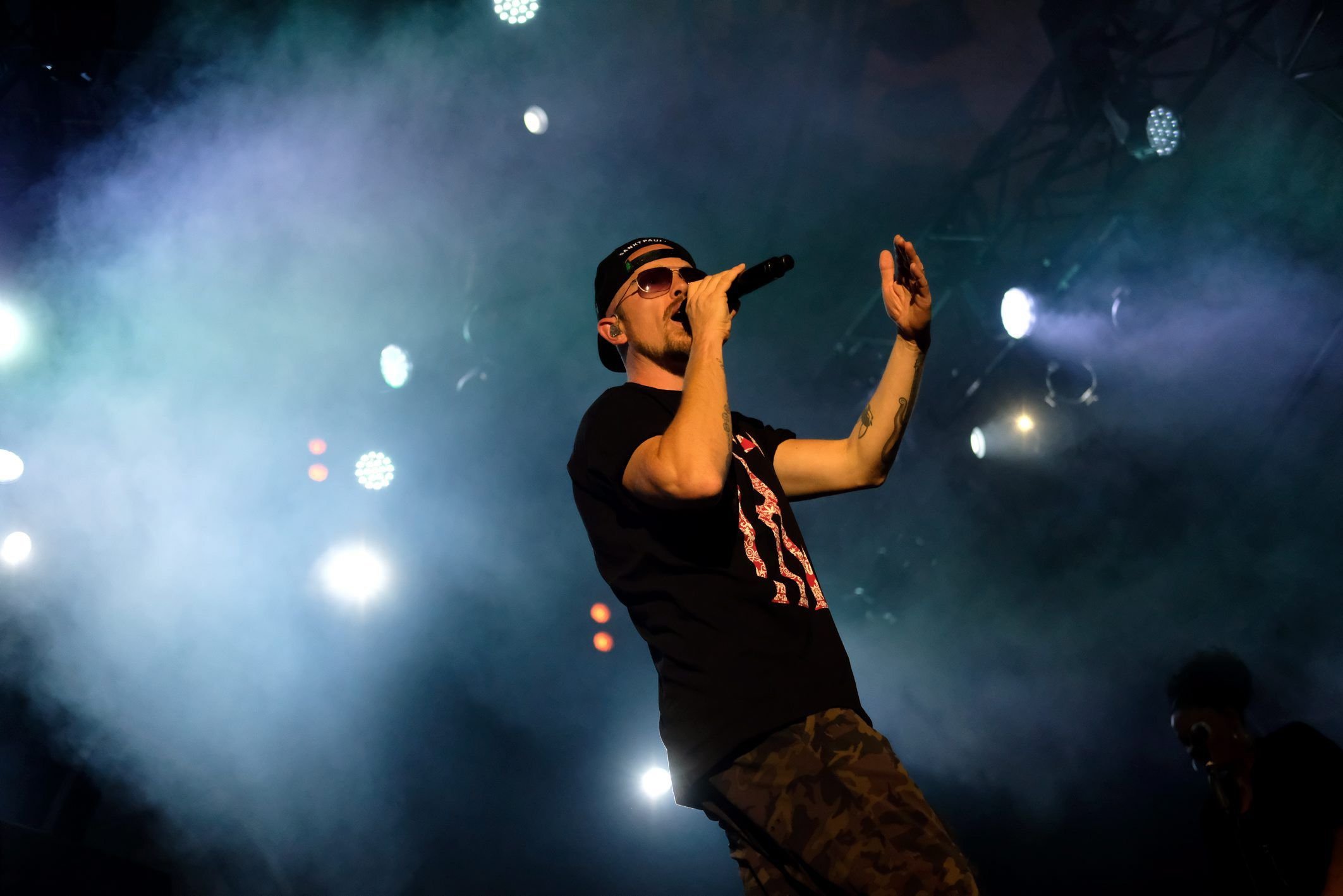 Die Hamburger Gruppe "Beginner" um den Rapper Jan Delay gibt sich zum Abschluss des splash!-Festivals in der Ferropolis nach 13 Jahren Bühnenpause wieder die Ehre.