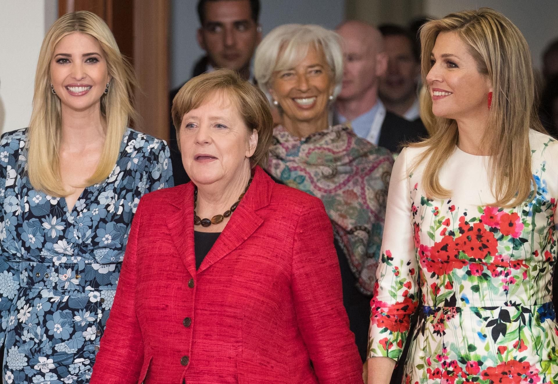 Ivanka Trump, die Tochter und Beraterin des US-Präsidenten (l), neben Bundeskanzlerin Angela Merkel (CDU, M) und der niederländische Königin Maxima (r), sowie IWF-Chefin Christine Lagarde am 25.04.2017 in Berlin.