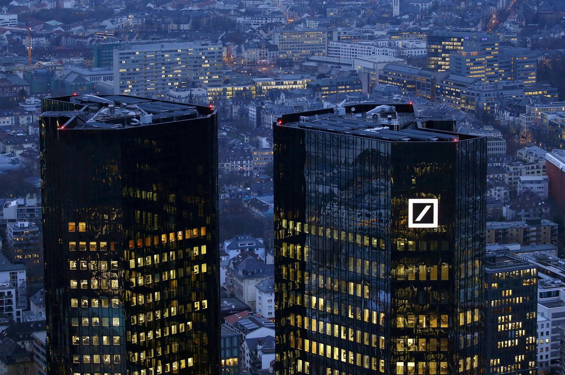 Die Türme der Deutschen Bank in Frankfurt