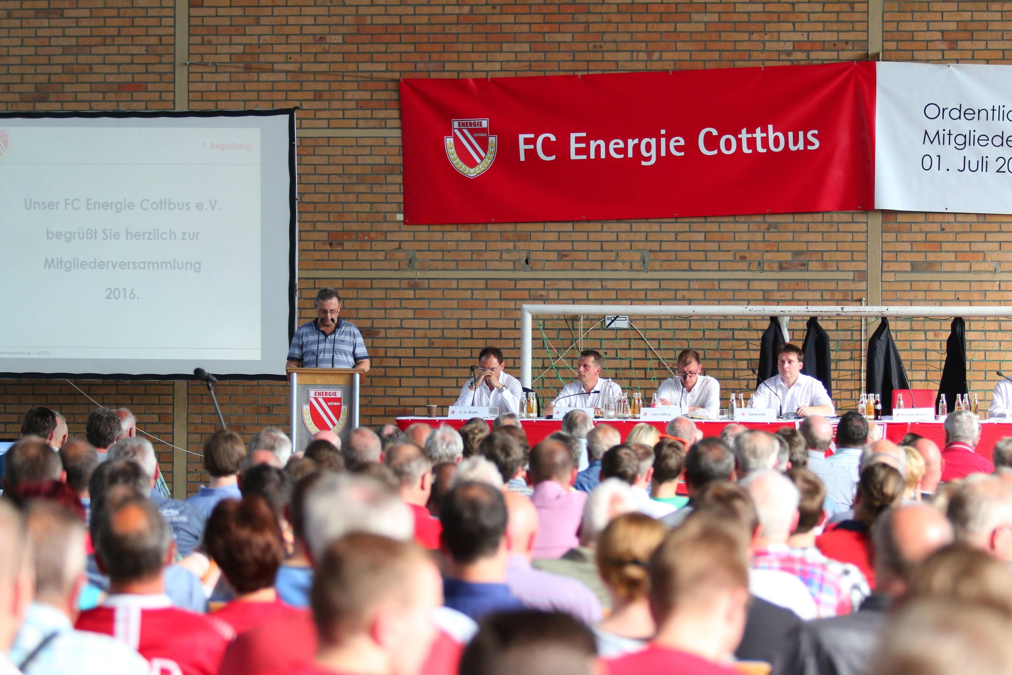 Mitgliederversammlung beim FC Energie Cottbus.