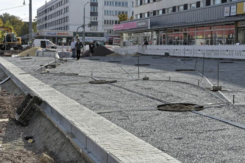 Bereits gut erkennbar: Die Standorte für 22 Zierbirnen im neuen Blütenhain.