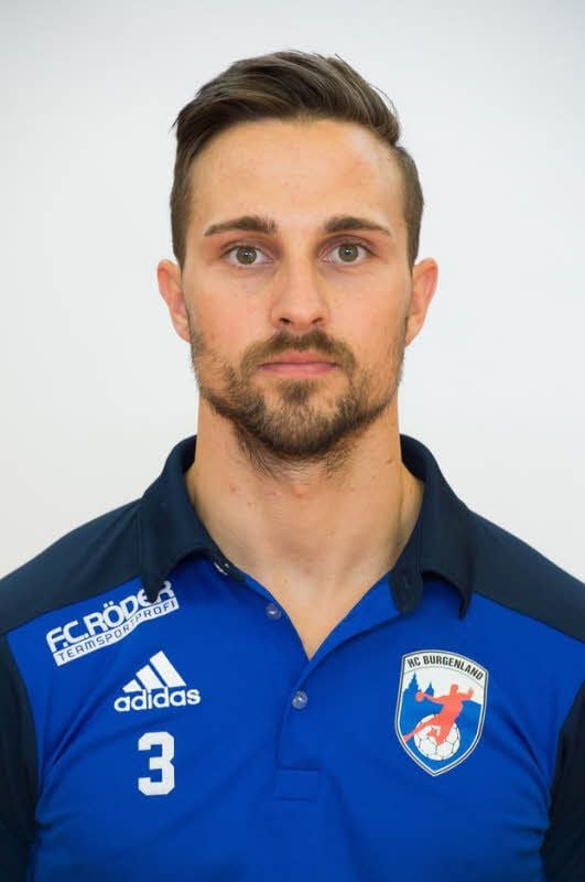 So wie einst Kenny Dober (Foto) gegen die Werrataler machte es Friedrich Kleinert vom SV Plauen-Oberlosa: Er verwandelte einen Freiwurf direkt.