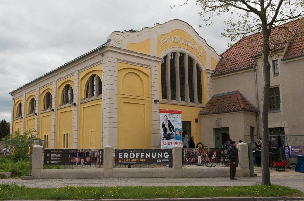 Das Kunstwerk "Turbinenhaus" in der Weißenfelser Straße in Naumburg