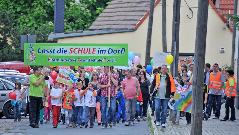 Im Jahr 2014 kämpften Schüler und Eltern für den Erhalt der Grundschule.