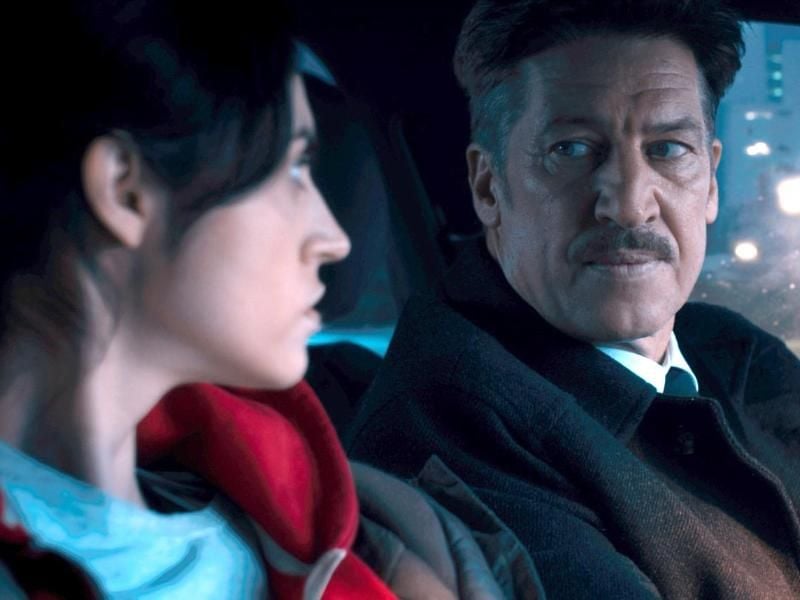 Die Taxifahrerin Özge (Violetta Schurawlow) und der Kommissar Christian Steiner (Tobias Moretti) bekommen es mit einem brutalen Serienkiller zu tun. Foto: Benedict Neuenfels/Allegrofilm/ZDF