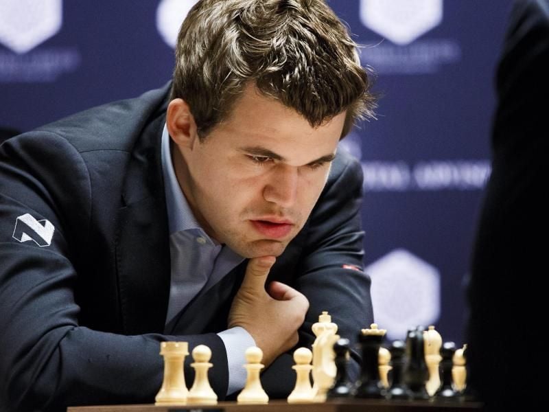 Magnus Carlsen hat bei der Schach-WM die zehnte Partie gewonnen. Foto: Justin Lane