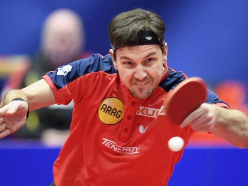 Timo Boll hat den Ball im Fokus. Foto: Laurent Gillieron/KEYSTONE