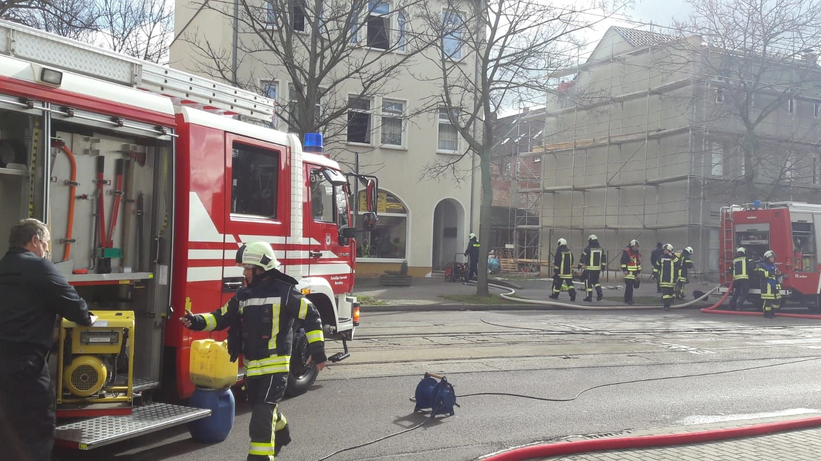 Brand in Merseburg Versuchte Rentner Kühlschrank mit Kerze abzutauen?