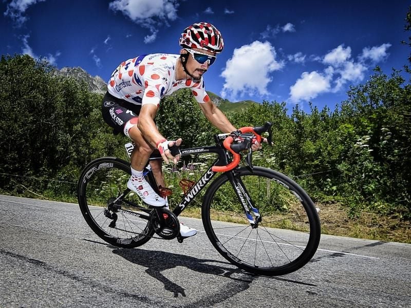 Julian Alaphilippe kann auf dem Pic de Nore weitere Bergpunkte sammeln. Foto: Yorick Jansens/BELGA