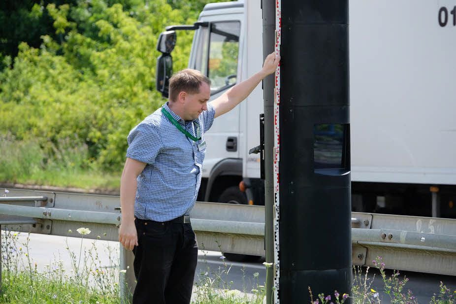 Untersuchung am Blitzer an der Magistrale in Halle
