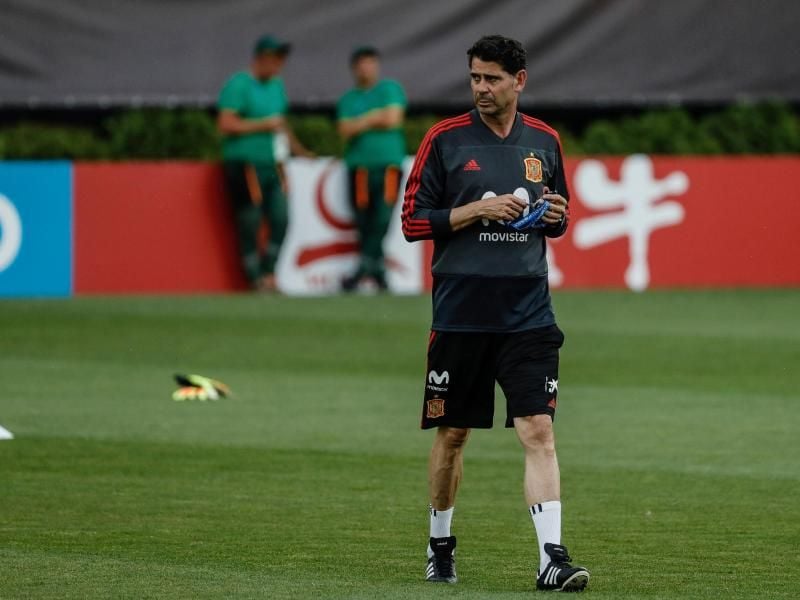 Spaniens Coach Fernando Hierro beim Training. Foto: Baldesca Samper/Shot for press/gtres