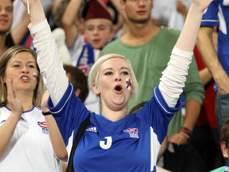 Auf den Färöer Inseln gibt es gerade mal 350 aktive Fußballerinnen. Foto: Friso Gentsch