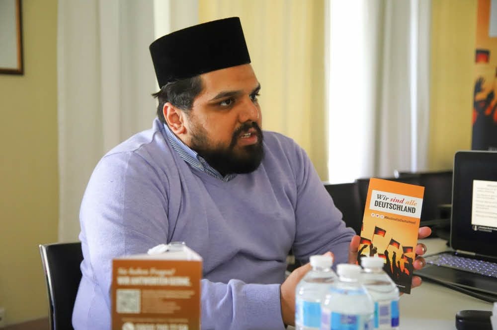Basil Bhatti, Imam und islamischer Theologe aus Hannover