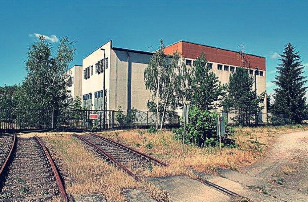 Das alte Bahnstrom-Umformerwerk am Schäferberg Roßlau.