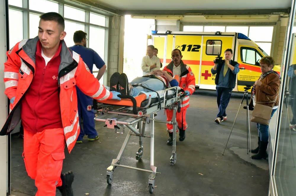 Der Rettungsdienst übt regelmäßig Notfälle, wie hier 2016 . Nun ist er selber ein Insolvenz-Patient.
