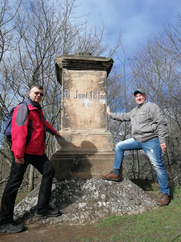 Johannes Müller (l.) und Uwe Wenzel am "Blücherstein".