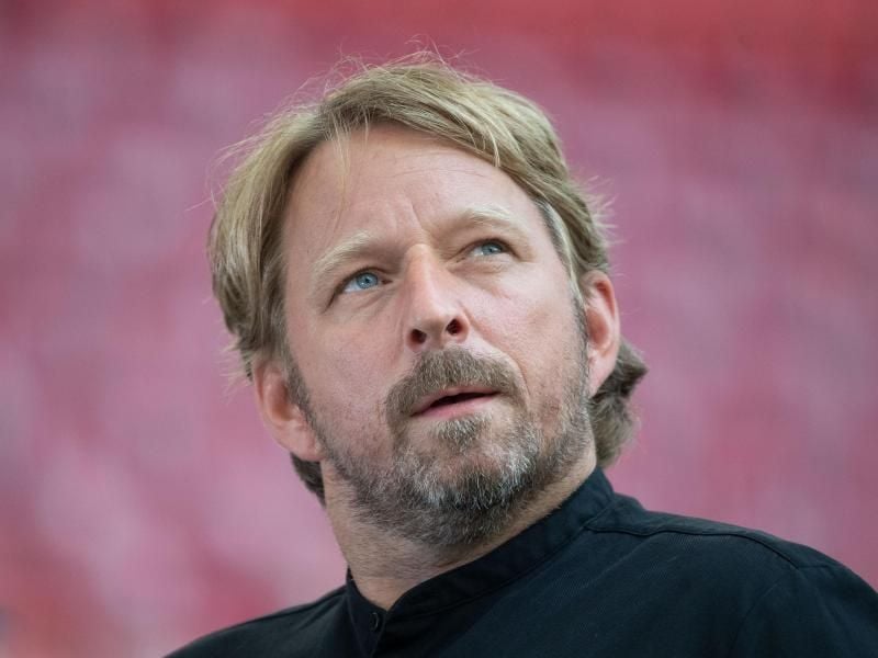 Stuttgarts Sportdirektor Sven Mislintat. Foto: Marijan Murat/dpa/Archivbild