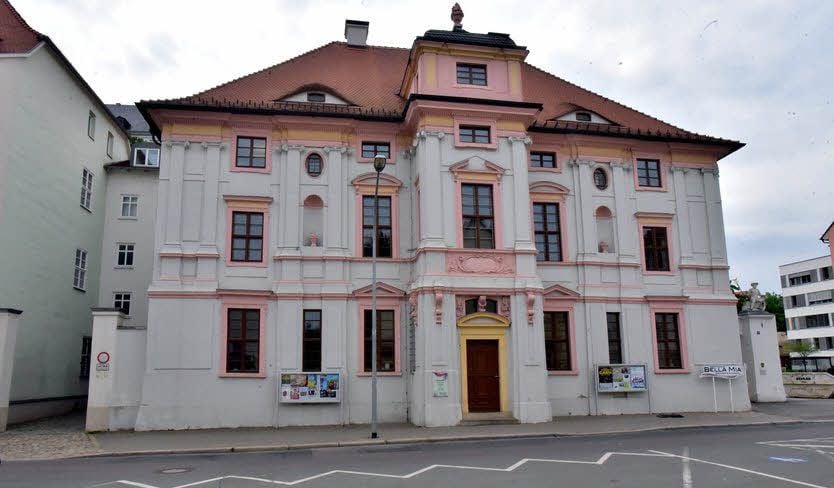 Blickfang im Weißenfelser Zentrum: das Fürstenhaus.