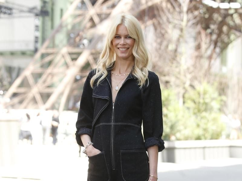 Claudia Schiffer diesen Sommer in Paris. Foto: Thibault Camus