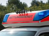 Ein Radfahrer ist am Freitag (2. September) bei Oschersleben im Landkreis Börde gegen einen Traktor gefahren und dabei schwer verletzt worden.